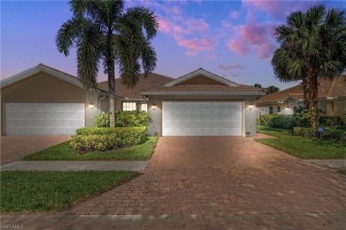 Lake Townhome/Townhouse For Sale in Naples, Florida