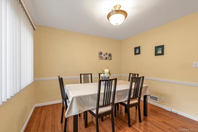 Warm and inviting Colonial offering oversized rooms, 3 bedrooms - photo 7
