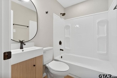 Renovated and Move-in ready! This 4-bedroom, 1-bath home offers - photo 21
