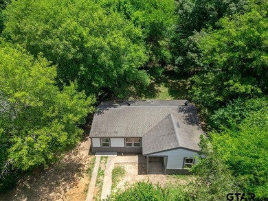 Renovated and Move-in ready! This 4-bedroom, 1-bath home offers - photo 26