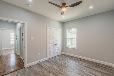 Welcome to your custom built retreat in the heart of Runaway Bay - photo 26