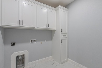 Welcome to your custom built retreat in the heart of Runaway Bay - photo 27