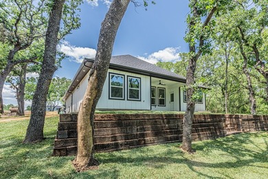 Welcome to your custom built retreat in the heart of Runaway Bay - photo 37