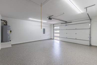 Welcome to your custom built retreat in the heart of Runaway Bay - photo 39