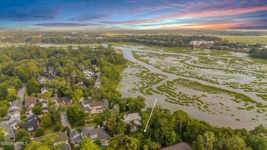Located in the heart of downtown Beaufort, SC, 2 Creeks End Lane - photo 4