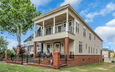 Lake Home For Sale in Memphis, Tennessee