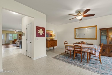 Fantastic, well-kept home on a desirable corner lot! Spacious - photo 5