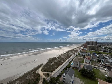 Craving resort-style living with a touch of big-city flair? - photo 10