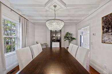 Move right into this beautiful Colonial on a tree-lined block in - photo 6