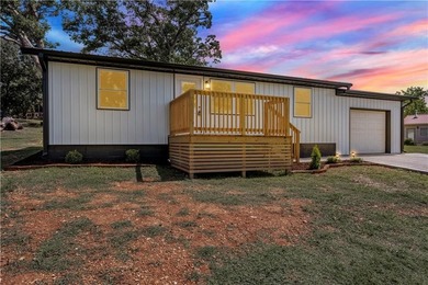 Completely remodeled and move-in ready, this 3-bedroom, 1-bath - photo 16
