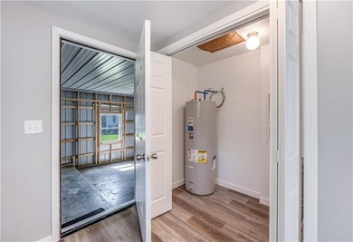 Completely remodeled and move-in ready, this 3-bedroom, 1-bath - photo 29