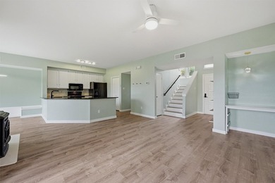 NEW LISTING. 3 bedrooms, 2.5 bathroom condo which overlooks - photo 4
