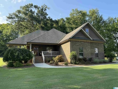 Lake Home For Sale in Guntersville, Alabama