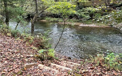 BIG NORTH CAROLINA MOUNTAIN VIEWS!! This 4.02 acre lot offers - photo 2