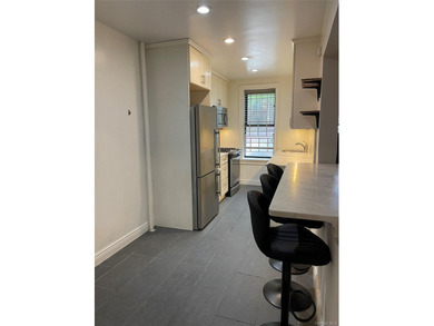 Welcome home to this beautifully maintained and renovated - photo 7