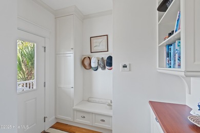 Your buyers will appreciate this beautiful ocean front home - photo 11