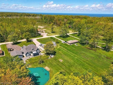 Welcome to your dream home-an exquisite 5-bedroom, 4 full bath - photo 11
