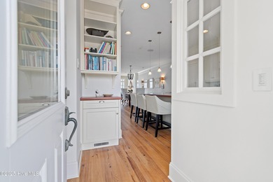 Your buyers will appreciate this beautiful ocean front home - photo 13