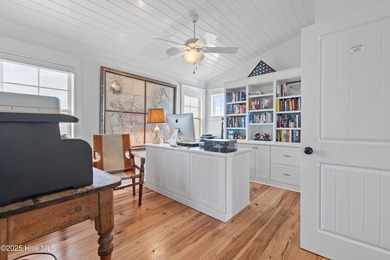 Your buyers will appreciate this beautiful ocean front home - photo 14