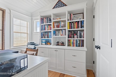 Your buyers will appreciate this beautiful ocean front home - photo 15