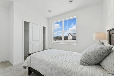 Experience the luxury in one-level living with this stunning - photo 17