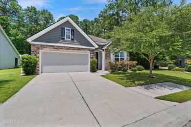 Welcome to this beautifully maintained, move-in-ready 4-bedroom - photo 3