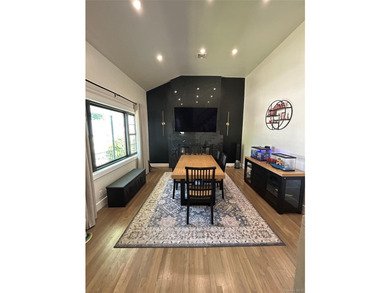 Welcome to this stunning completely detached, gut-renovated - photo 4