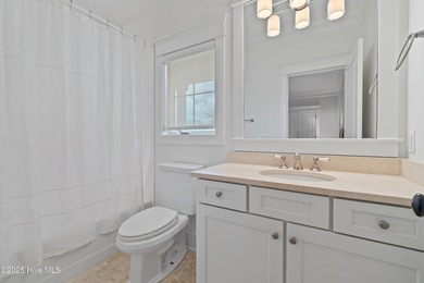 Your buyers will appreciate this beautiful ocean front home - photo 26
