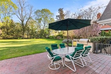 Welcome to 46 Nassau Drive, nestled in the Village of Kensington - photo 26