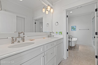 Your buyers will appreciate this beautiful ocean front home - photo 28