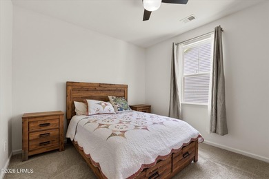 Welcome to this beautifully maintained, move-in-ready 4-bedroom - photo 9