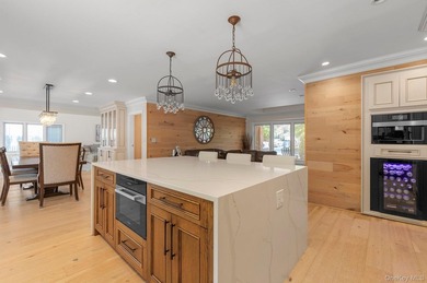 Welcome to 33 Nancy Blvd, an expansive modern and gorgeous - photo 7