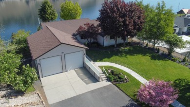 Lake Home For Sale in Lincoln, Washington