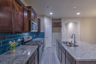 Modern design and like-new condition at a great price. Stunning