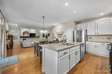 Step inside this stunning Foxford Hills 4-bedroom, 3.5-bath - photo 14