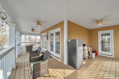 ADORABLE cottage in much loved Pecan Slough!!! This one story 2 - photo 12