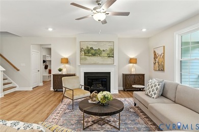 FIRST FLOOR PRIMARY, OPEN, BRIGHT, FAMILY ROOM/DINING - photo 12