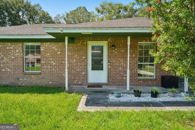 Welcome to 310 Watts Street in Saint Marys, GA! This charming - photo 2