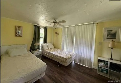Rare Opportunity! Fully Furnished Seasonal Lake Cottage with - photo 12