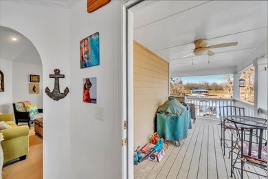 ADORABLE cottage in much loved Pecan Slough!!! This one story 2 - photo 15