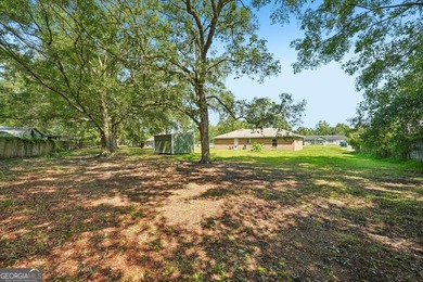 Welcome to 310 Watts Street in Saint Marys, GA! This charming - photo 5