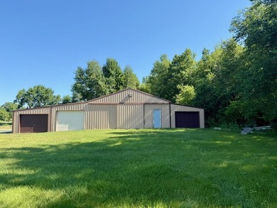 This exceptional property, situated east of Hinckley and south - photo 16