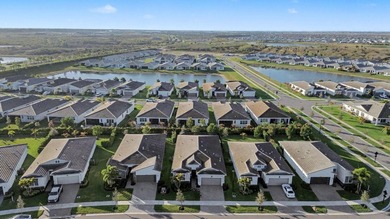 Impeccably maintained and barely lived in, this 2-year-old - photo 28