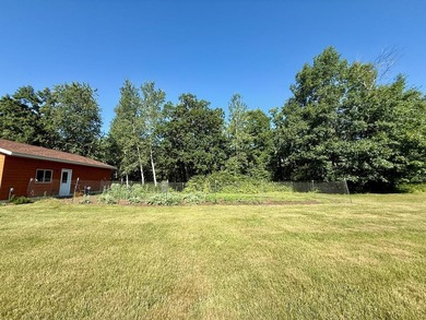 This exceptional property, situated east of Hinckley and south - photo 28