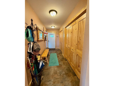 This exceptional property, situated east of Hinckley and south - photo 34