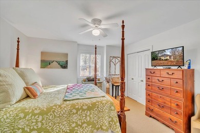 ADORABLE cottage in much loved Pecan Slough!!! This one story 2 - photo 35