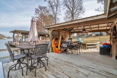 ADORABLE cottage in much loved Pecan Slough!!! This one story 2 - photo 41