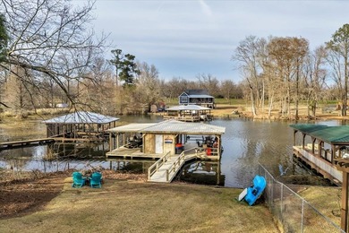 ADORABLE cottage in much loved Pecan Slough!!! This one story 2 - photo 42