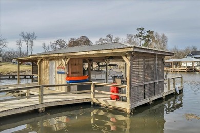 ADORABLE cottage in much loved Pecan Slough!!! This one story 2 - photo 44
