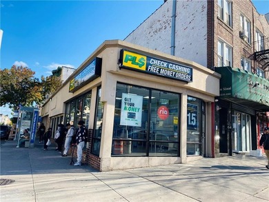 Location Location Location! Investors and developers come - photo 3